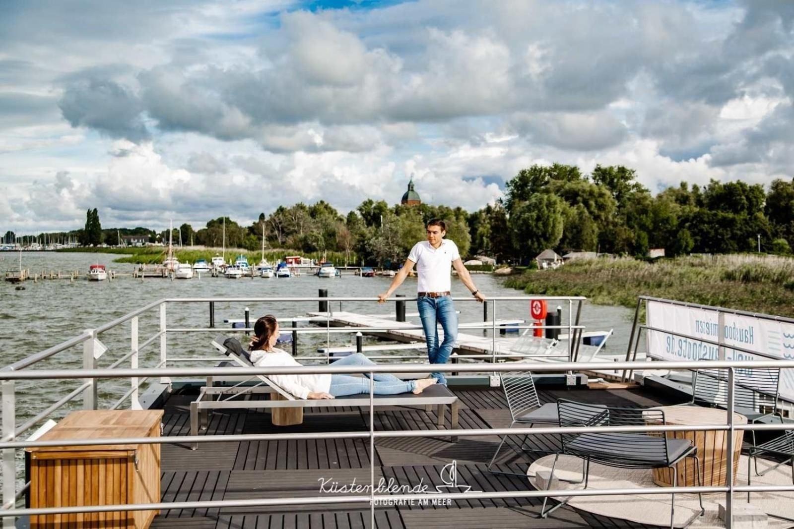 Hotel Hausboot Kranichnest Ribnitz-Damgarten Exterior foto